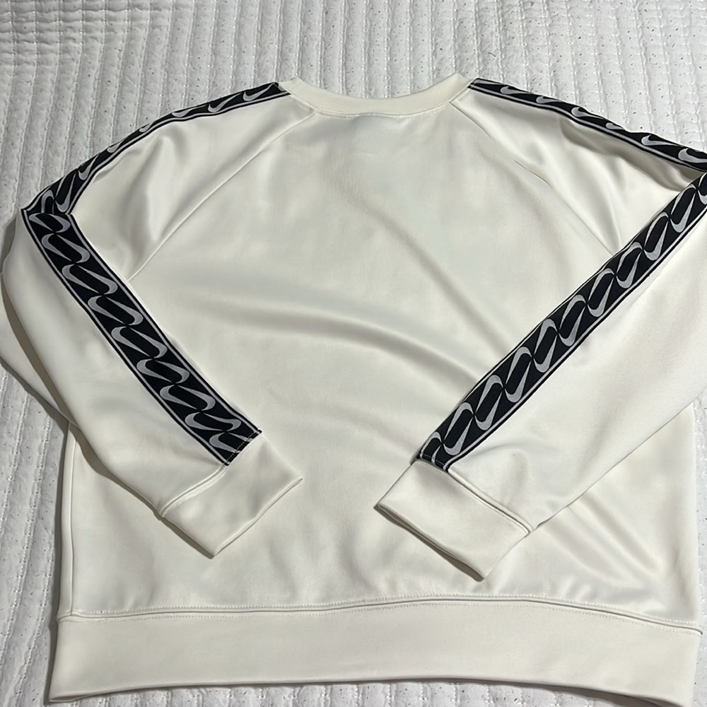 Nike Womens Cream Crewneck Sweater with Black Accents - Picture 4 of 5